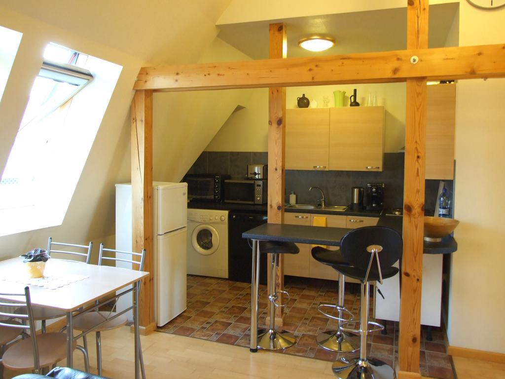 Sunlit Loft Apartment Рига Екстериор снимка