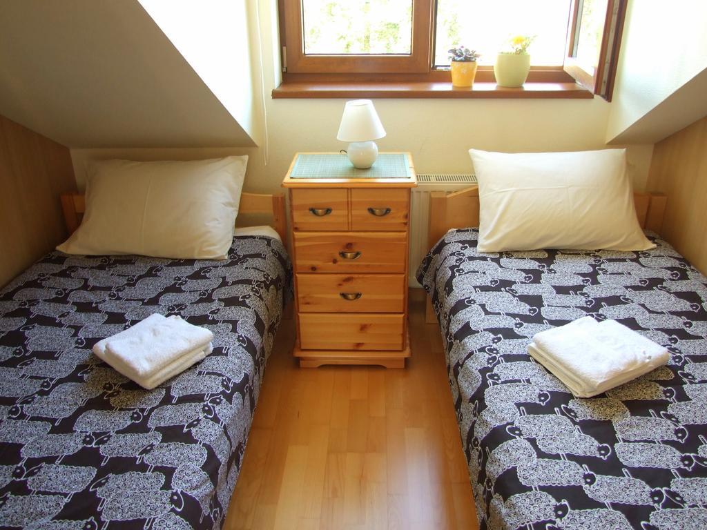 Sunlit Loft Apartment Рига Екстериор снимка