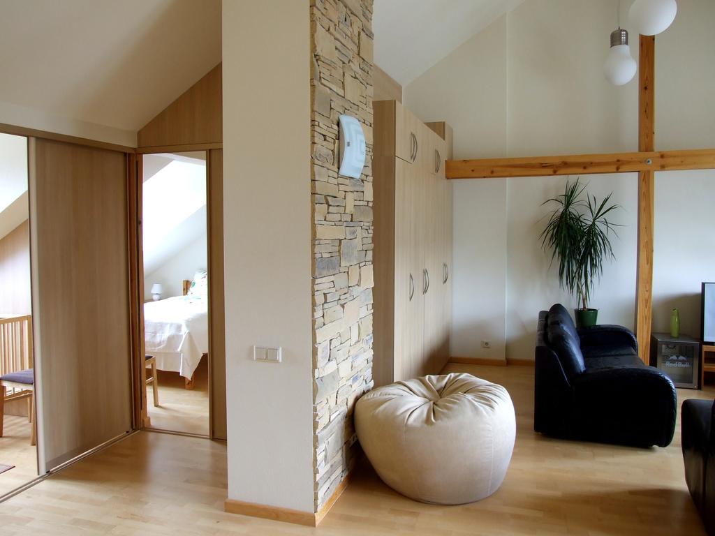 Sunlit Loft Apartment Рига Екстериор снимка